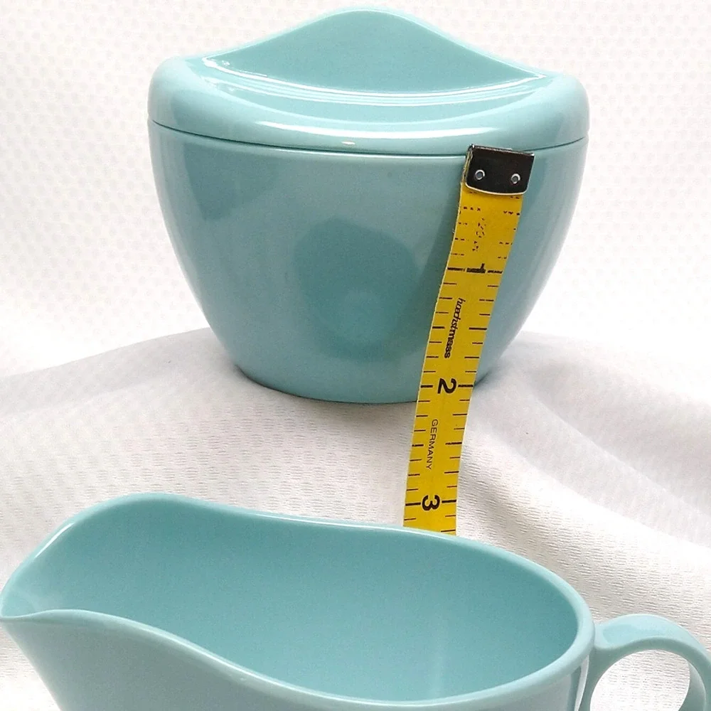 Vintage Royalon Melmac Light Blue Creamer & Sugar Bowl with Lid Set 411-1 414-1